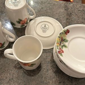 Royal Daulton Vintage Grape Dining Ware Mugs Saucers